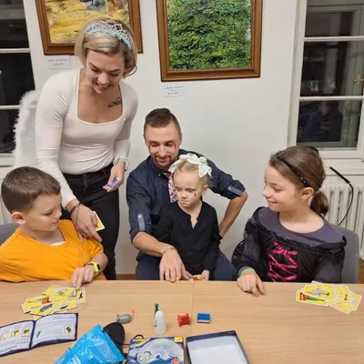 Fotka 7 z 12 k článku 3. rodinné Halloweenské hraní v kostýmech